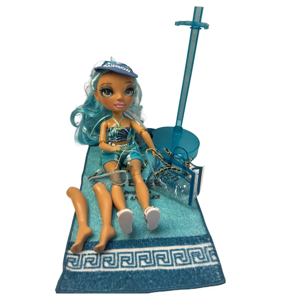 Rainbow High Pacific Coast Hali Capri Blue Fashion Doll Beach Accessories MGA